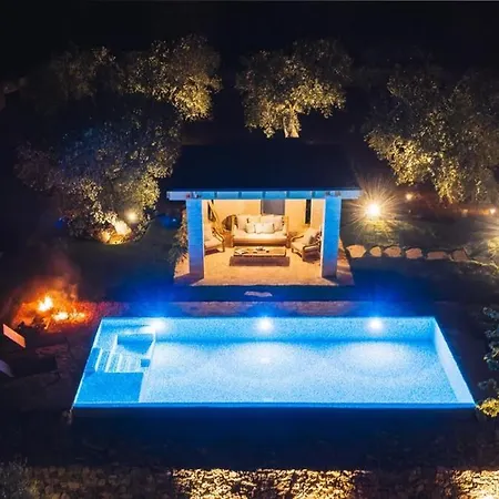 Lux Apulian Inside Trulli With Unique Pool Вилла *