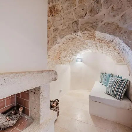 Вилла Lux Apulian Inside Trulli With Unique Pool