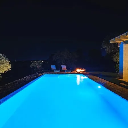 Вилла Lux Apulian Inside Trulli With Unique Pool *