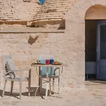Lux Apulian Inside Trulli With Unique Pool