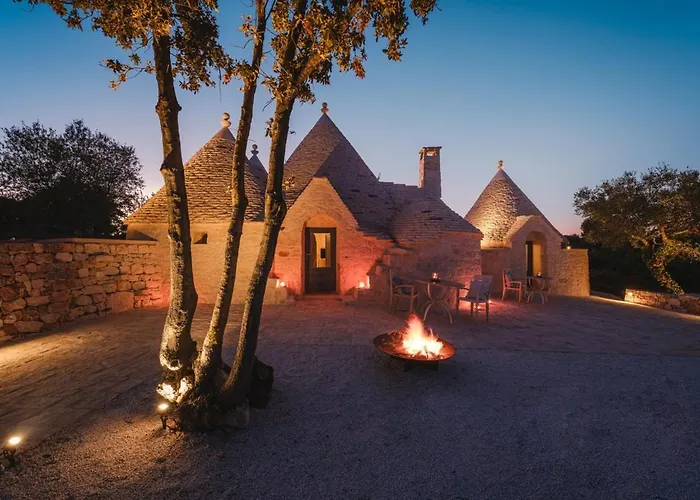 Lux Apulian Inside Trulli With Unique Pool Villa Castellana Grotte